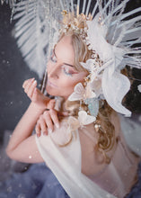 Load image into Gallery viewer, Beauty Queen